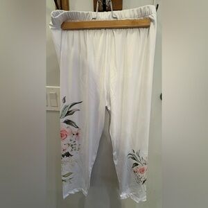 SHEIN White Floral Leggings